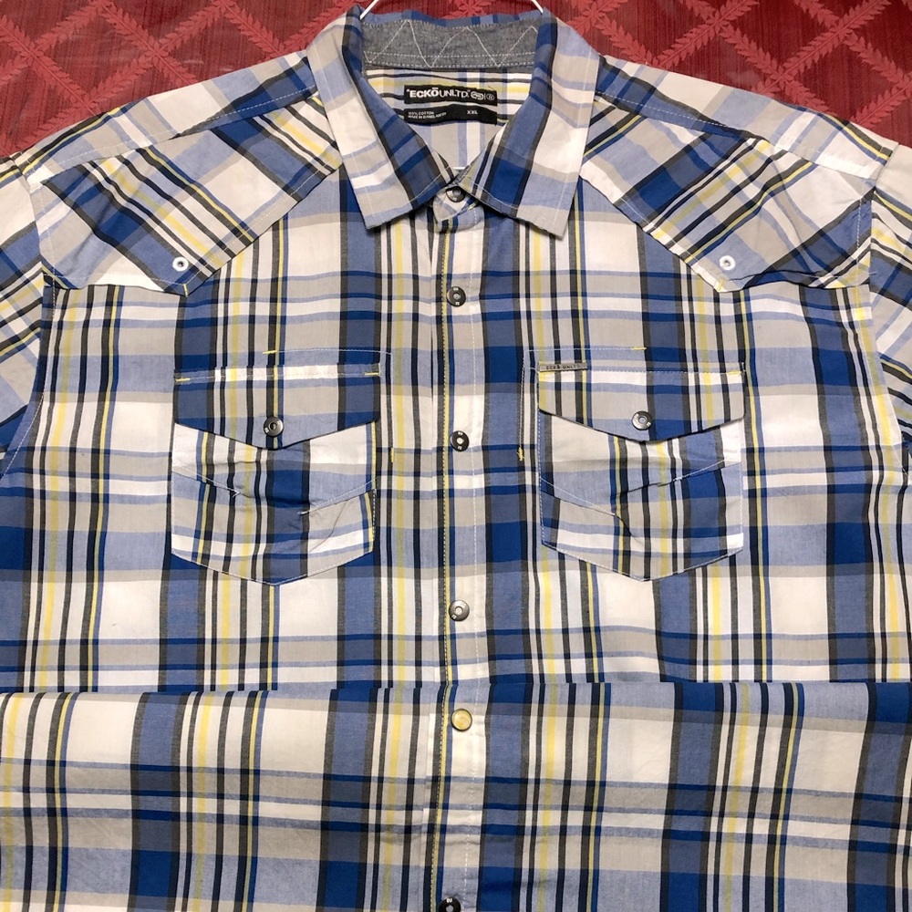 Ecko Unltd short sleeve plaid shirt